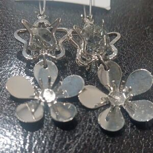 Elegant Silver Floral Earrings